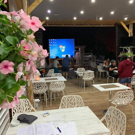 Albanian Garden Hotell Gjilek Exteriör bild