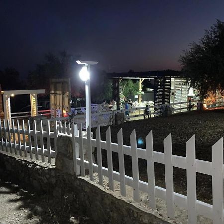 Albanian Garden Hotell Gjilek Exteriör bild
