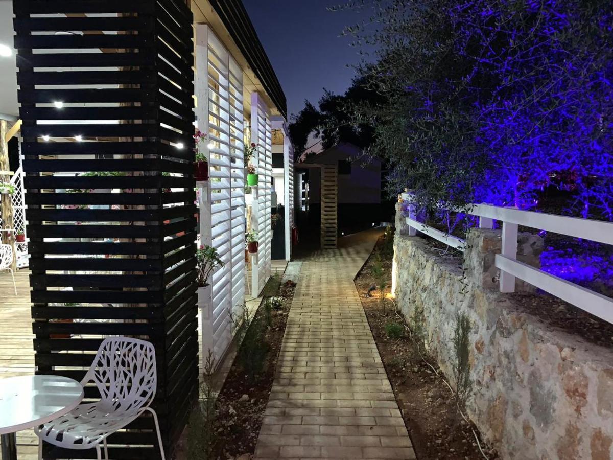Albanian Garden Hotell Gjilek Exteriör bild
